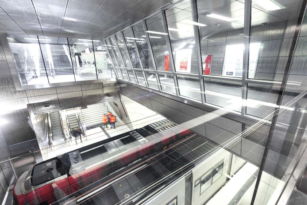 Rheinbahn Düsseldorf,  Haltestelle Benrather Straße, Architektur netzwerkarchitekten