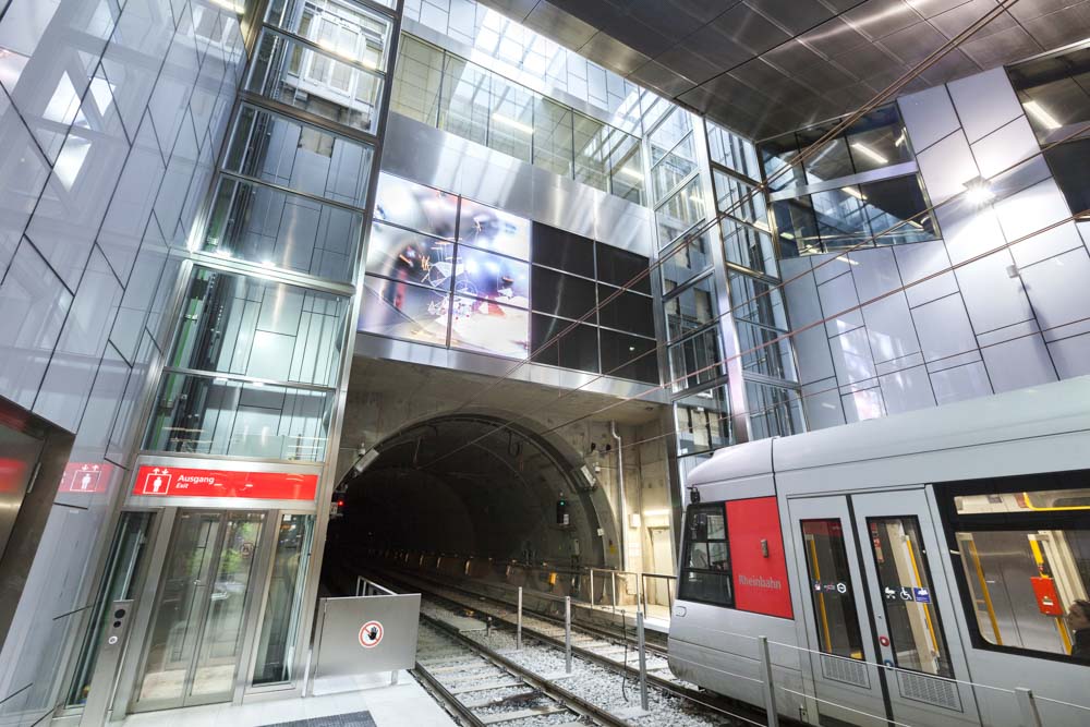 Rheinbahn Düsseldorf,  Haltestelle Schadowstraße, Architektur netzwerkarchitekten